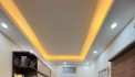 Bán nhà ngõ 5 Hoàng Quốc Việt, diện tích 38m2 xây 5 tầng, mặt tiền 3.8m giá 4.1 tỷ.